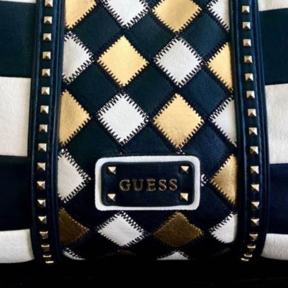 Classic Guess Purse - Black, Gold and White - Picture 4 of 4